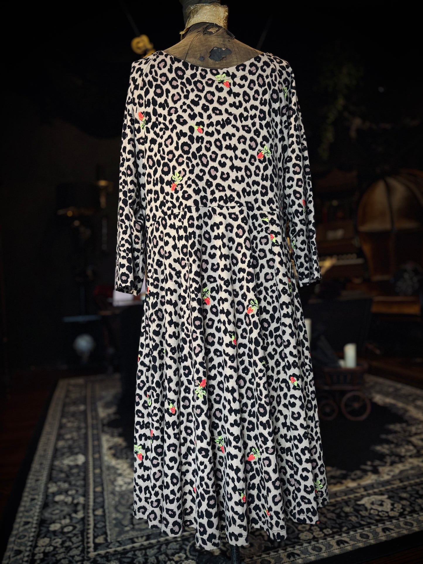 Betsey Johnson x Torrid Long sleeve shift dress