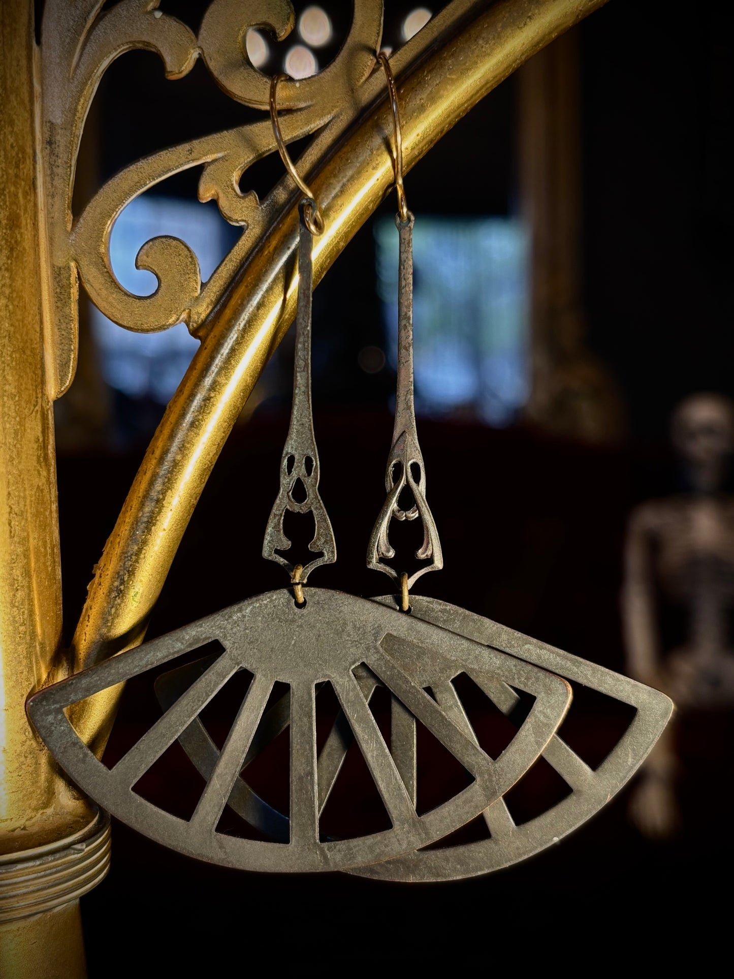 Fan earrings