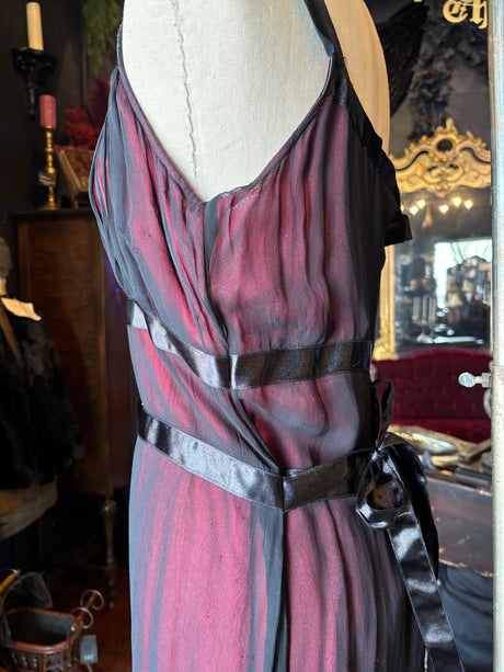 Vintage Deadstock Y2K Funhouse x Hot Topic Goth Prom Dress