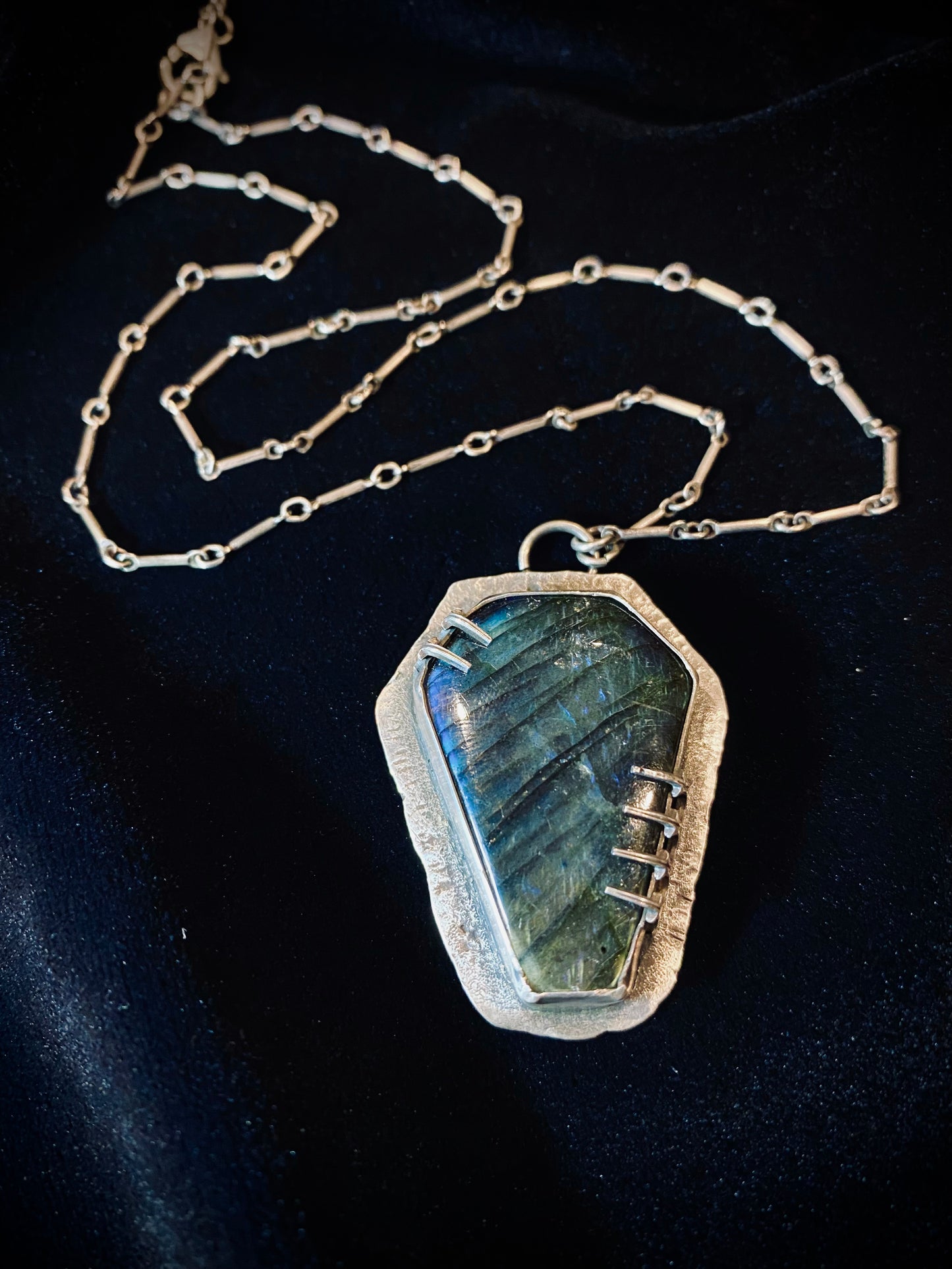 Von Desolate Sterling Silver Labradorite Coffin Pendant Necklace