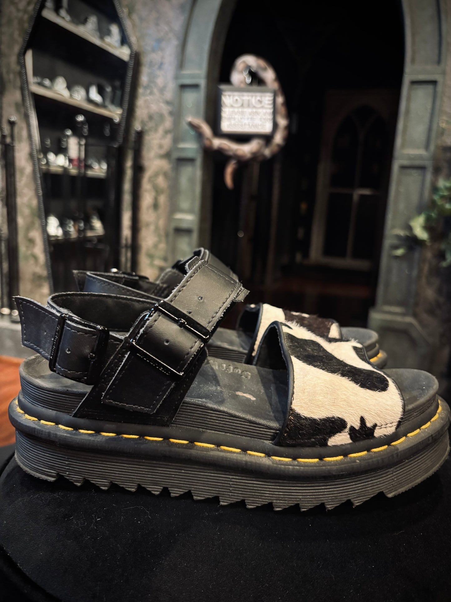 Dr.Martin VOSS Animal Print Leather Strap Sandals