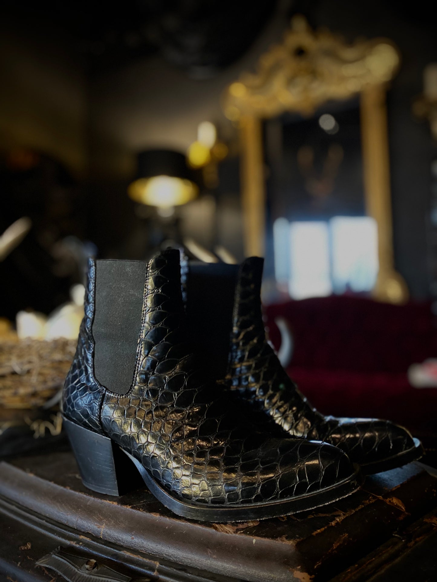 Elena Iachi Black Embossed Snakeskin Chelsea Ankle Boots Women’s 9