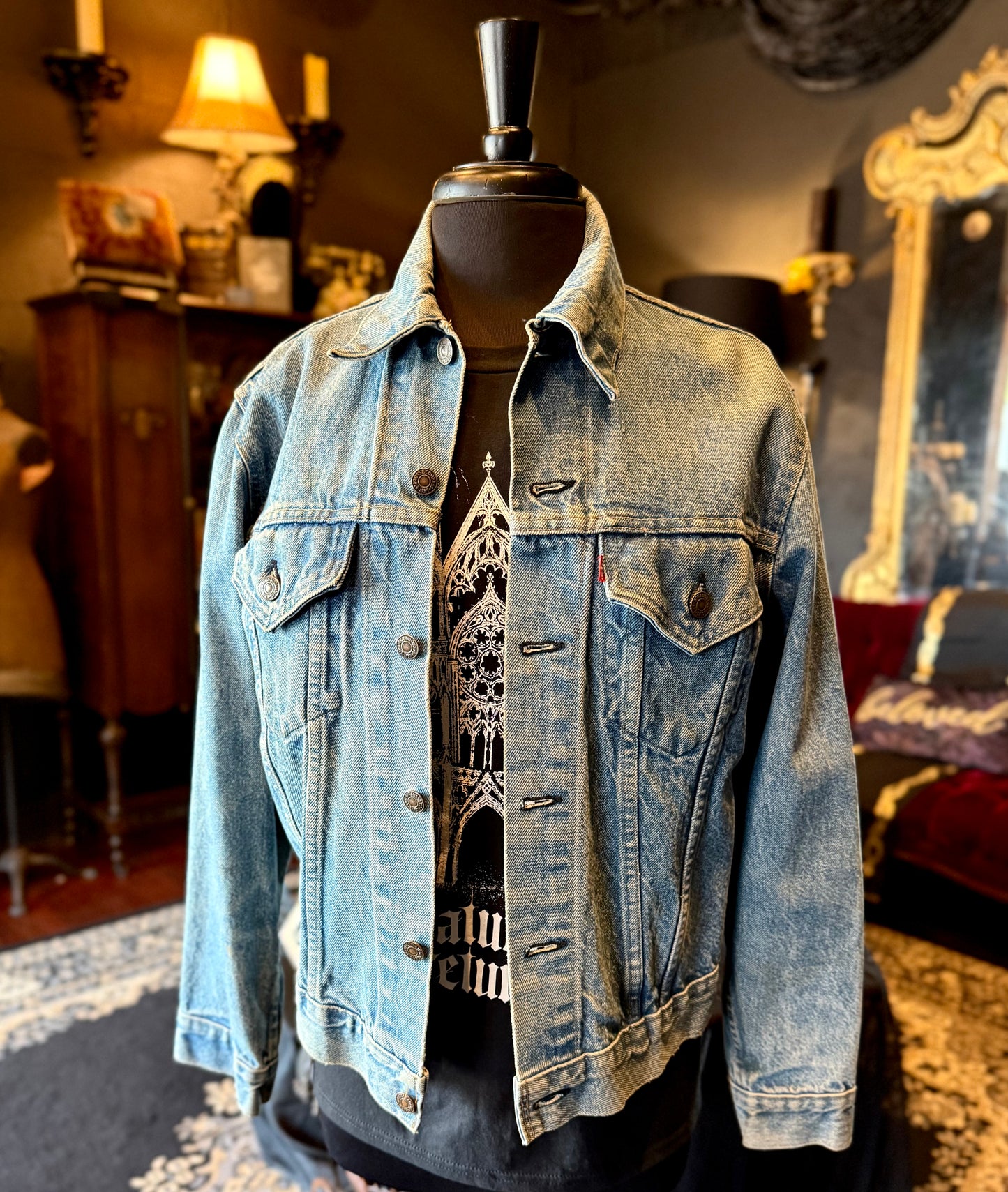 RARE Vintage Levi’s Denim Jacket w/ Custom Thin Lizzy Back Painting