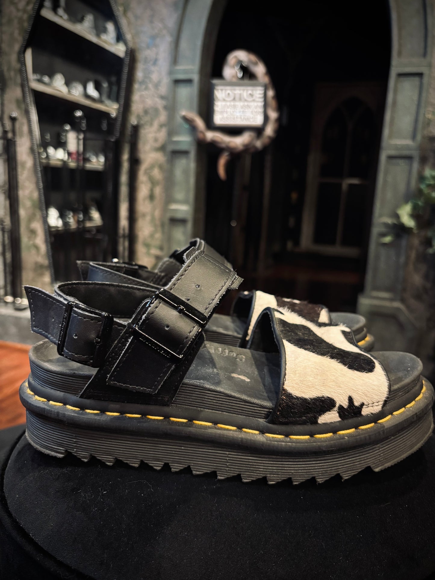 Dr.Martin VOSS Animal Print Leather Strap Sandals