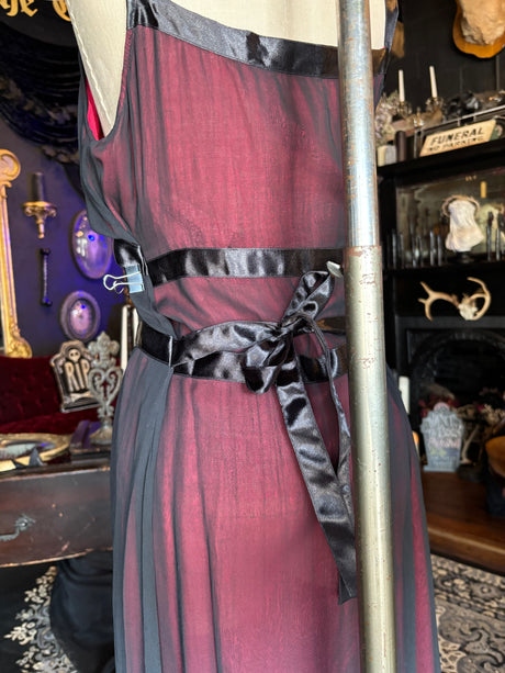 Vintage Deadstock Y2K Funhouse x Hot Topic Goth Prom Dress