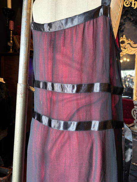Vintage Deadstock Y2K Funhouse x Hot Topic Goth Prom Dress