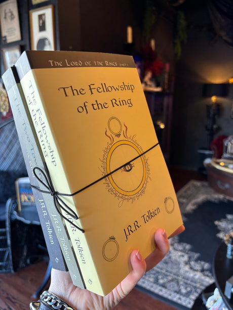 New Lord of the Rings Trilogy Book Set The Fellowship of the Ring, The Two Towers, The Return of the King, Tolkien