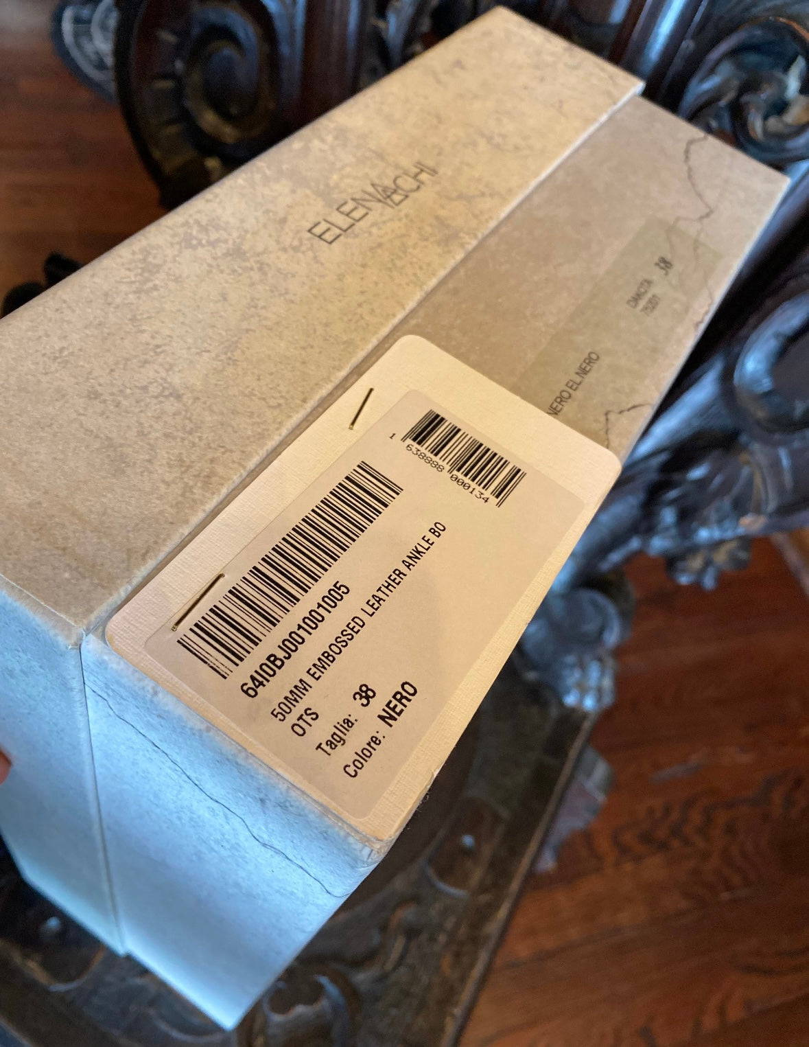 Elena Iachi Black Embossed Snakeskin Chelsea Ankle Boots Women’s 9