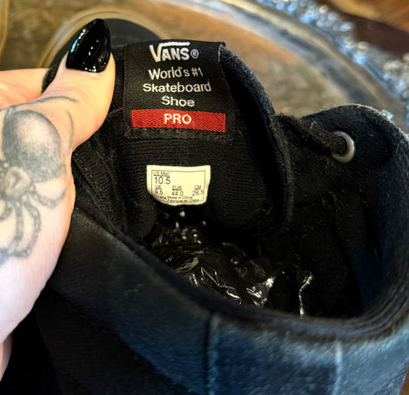 Vans Classic Black Canvas and Suede Leather High Top Skateboarding Sneakers