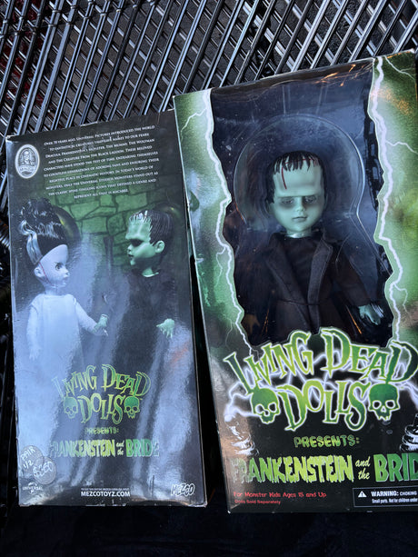 Living Dead Dolls x Universal Monsters Mezco Frankenstein and The Bride Collectible Figures Set