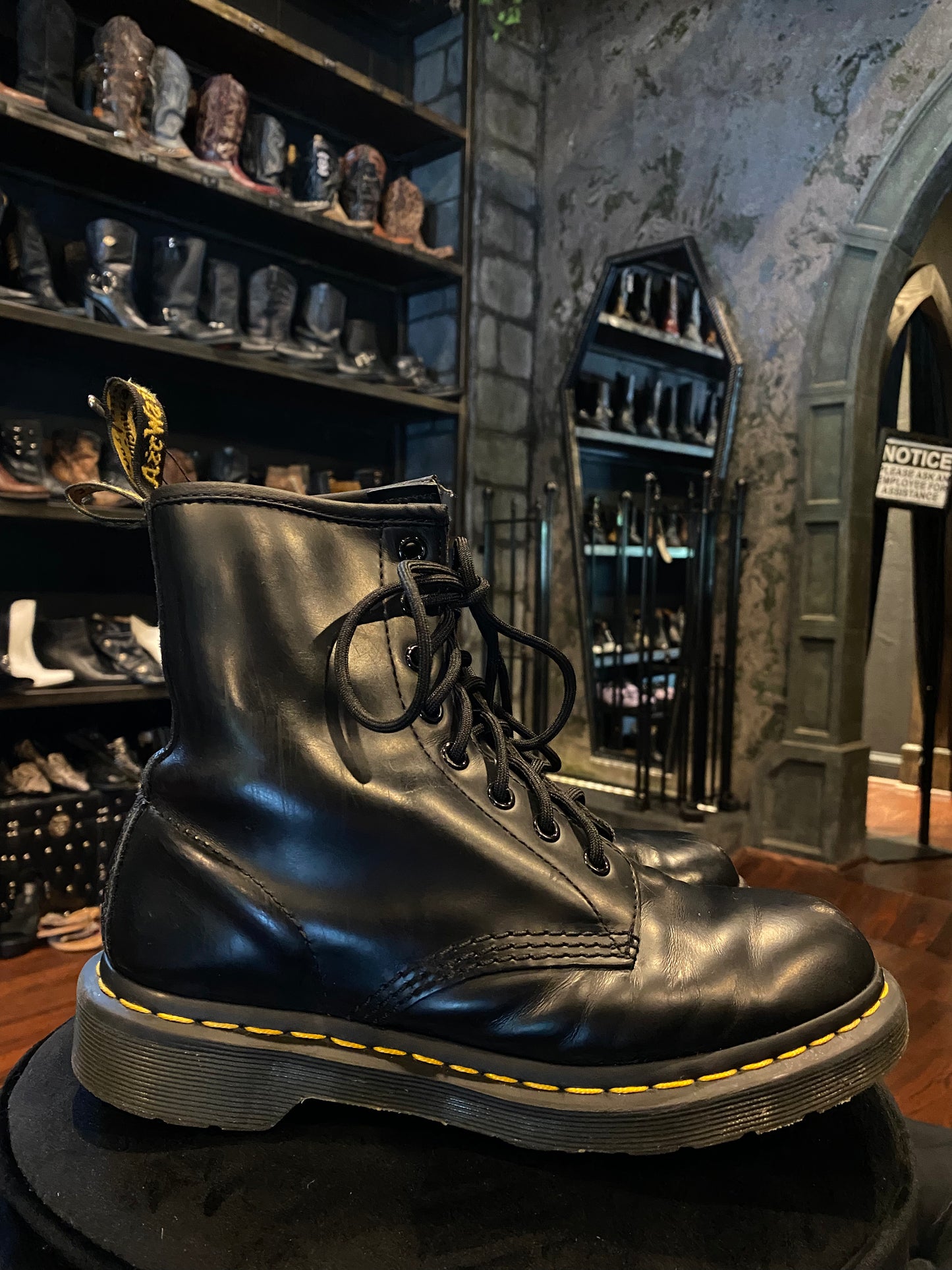 Doc Martens 1460 Smooth Combat Boots