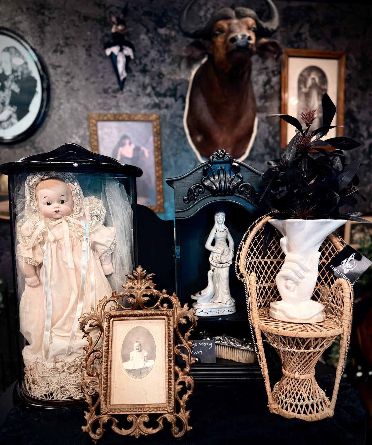Home Decor & Collectibles