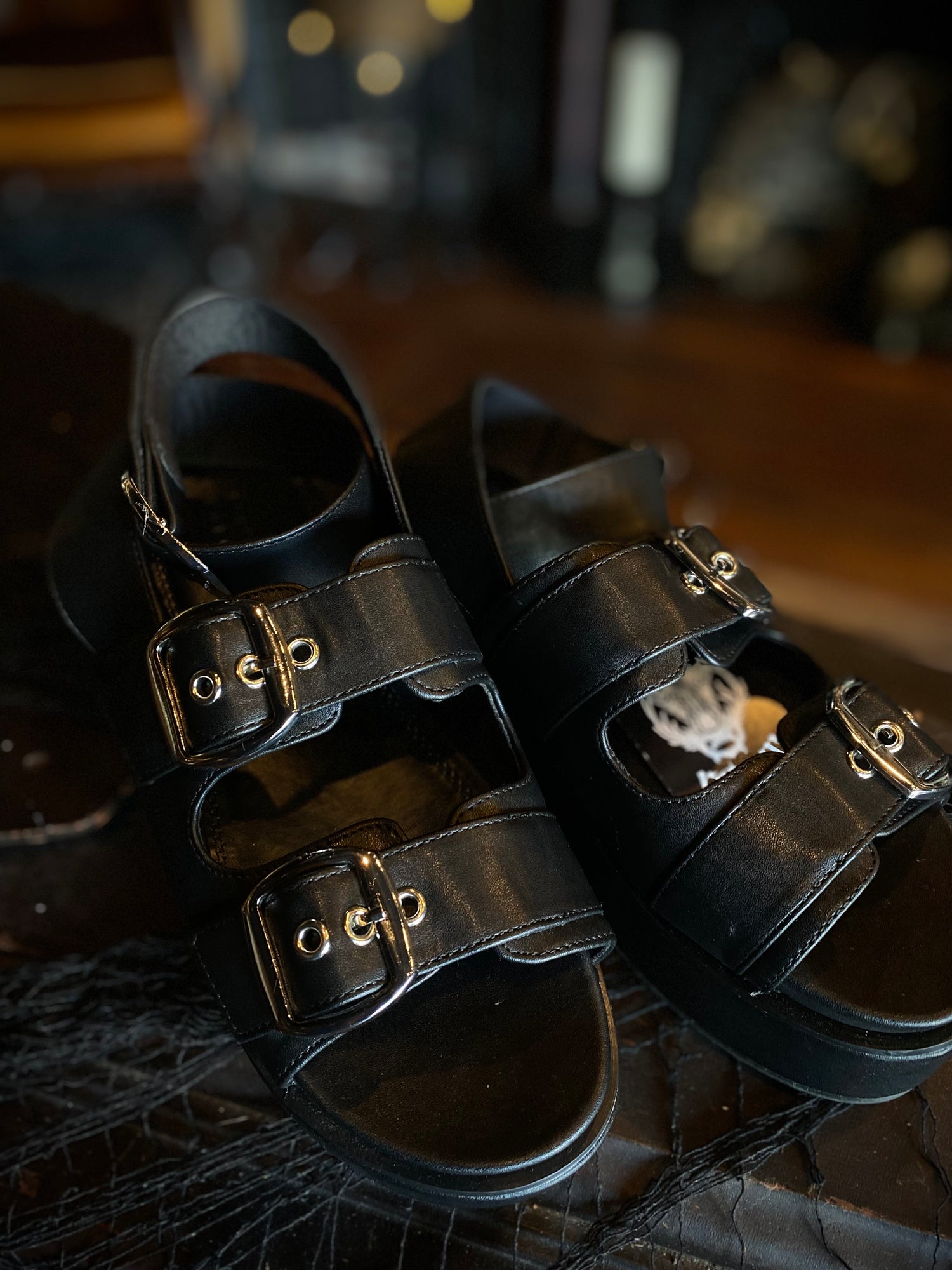 Sandals & Flats