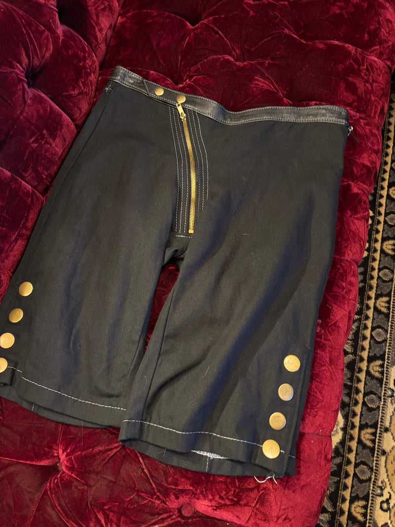 UNIQUE Euro Black Canvas and Leather Detail Snap Button Mid Thigh Shorts w/ Asymmetrical Zipper