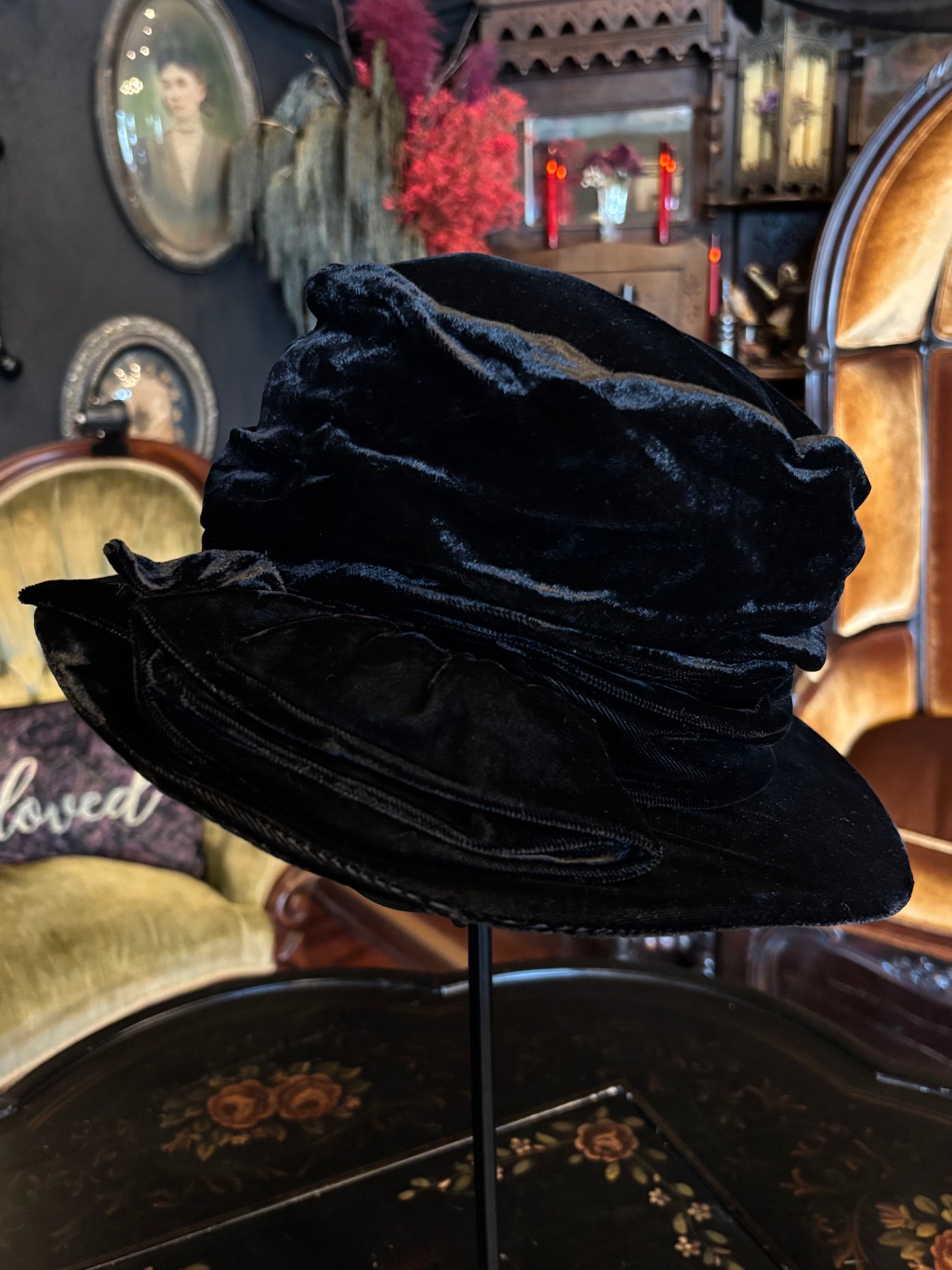 Vintage Ruched Black Velvet Bucket Top Hat