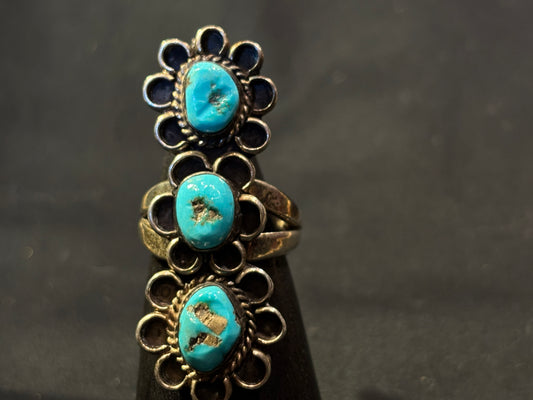 Triple Flower Turquoise Ring
