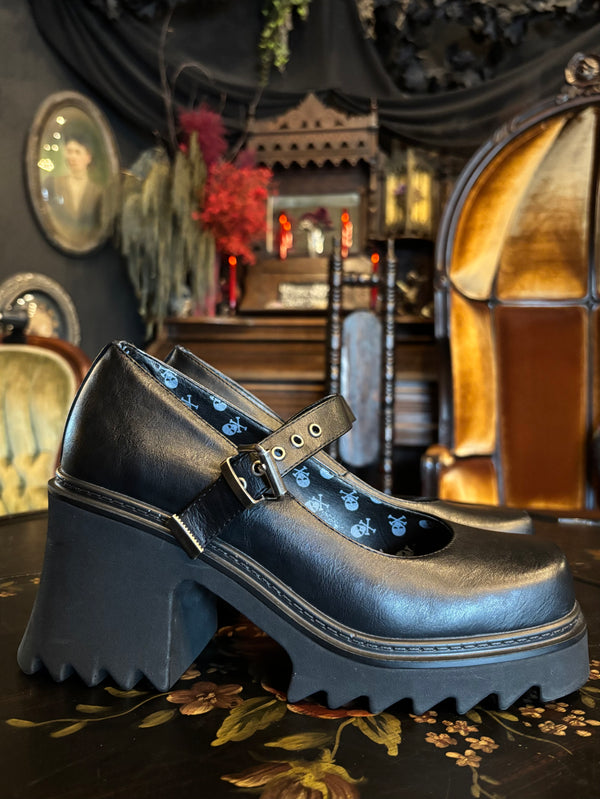 LA Moda Black Platform Heeled Mary Jane’s