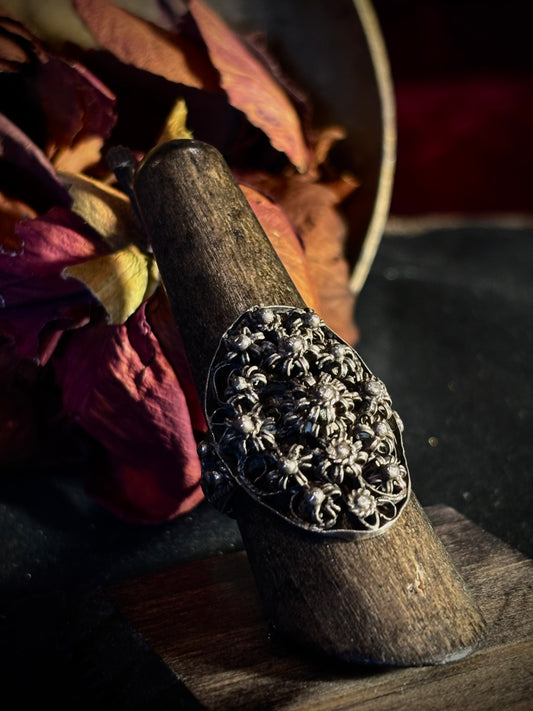 Vintage bouquet Ring