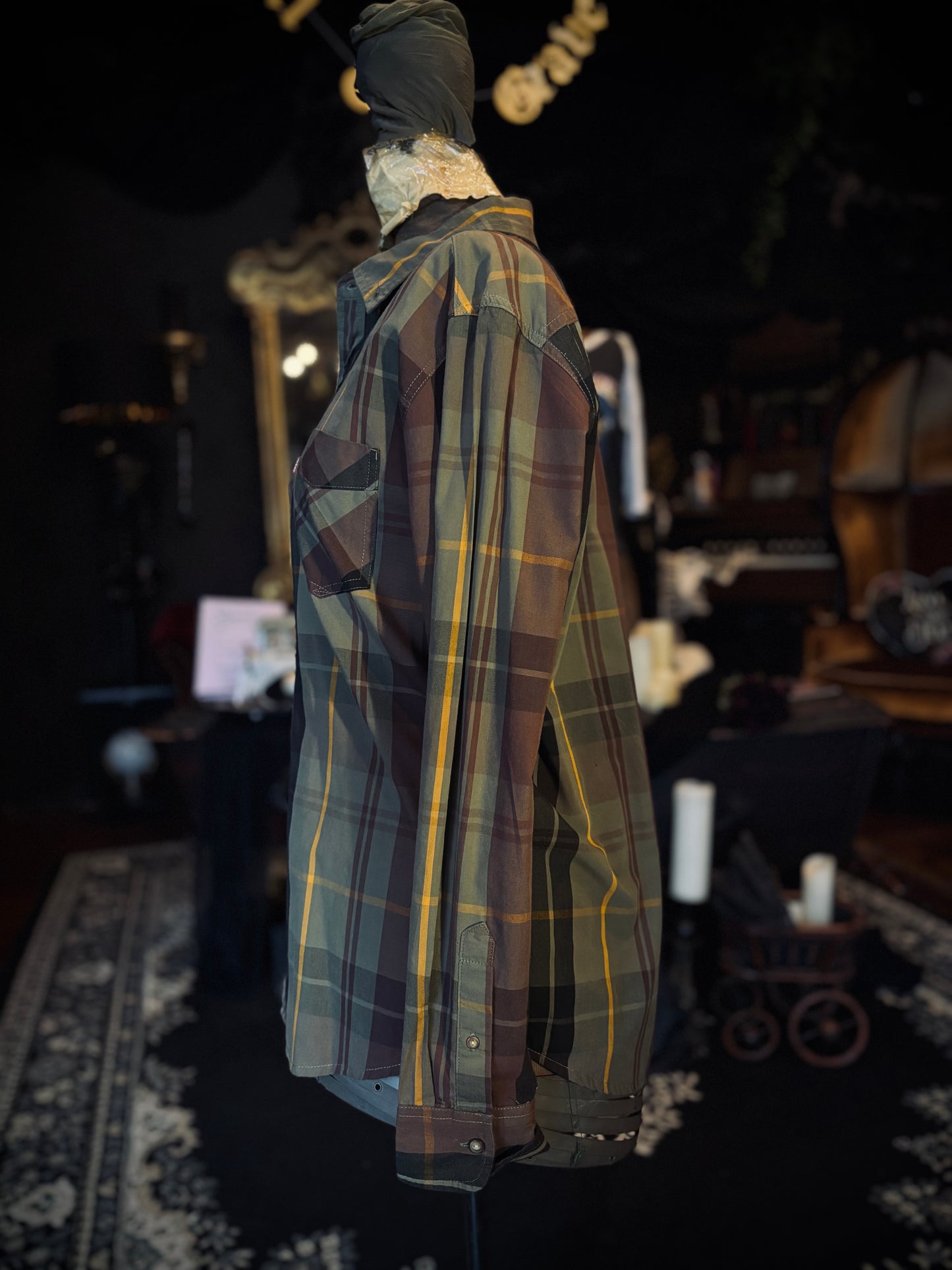 Levi’s Green and brown Button down