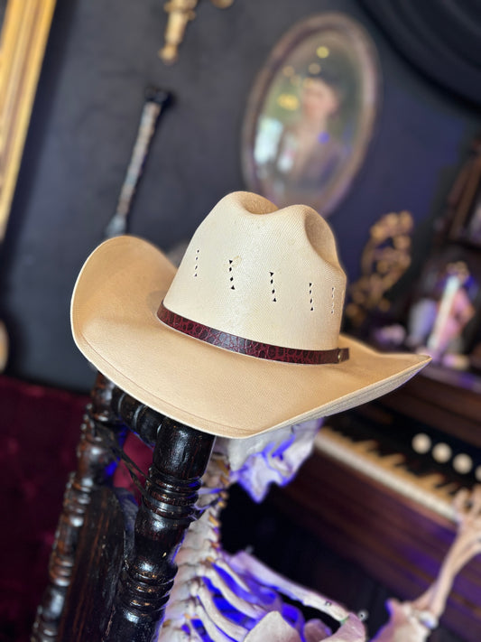 Bucees child's cowboy hat