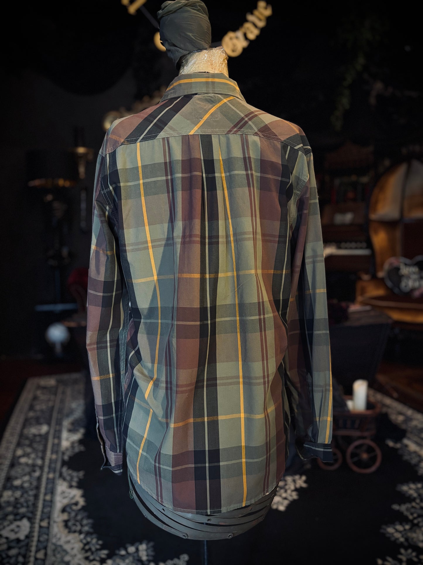 Levi’s Green and brown Button down