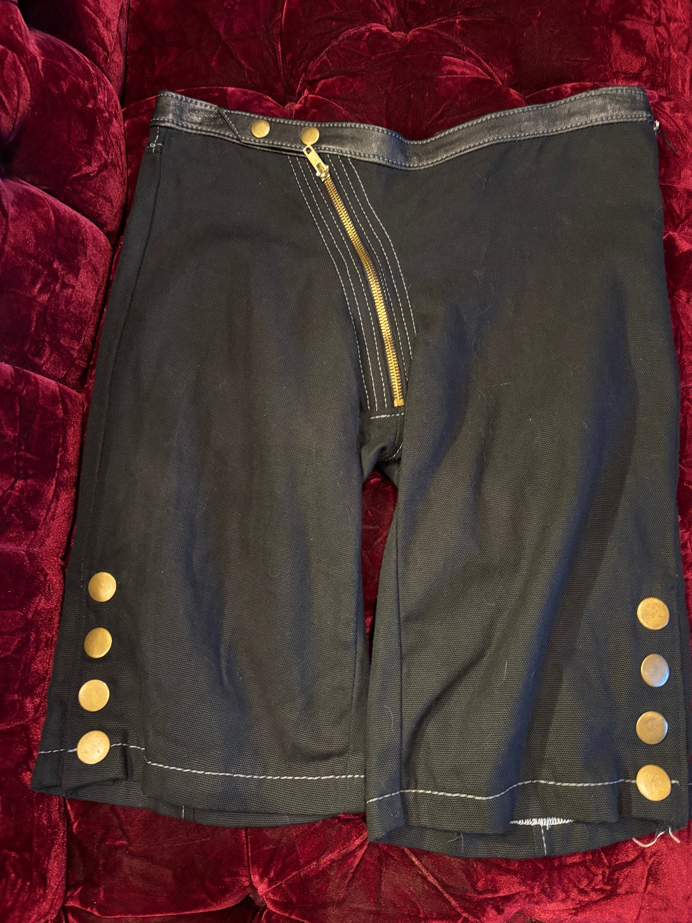 UNIQUE Euro Black Canvas and Leather Detail Snap Button Mid Thigh Shorts w/ Asymmetrical Zipper