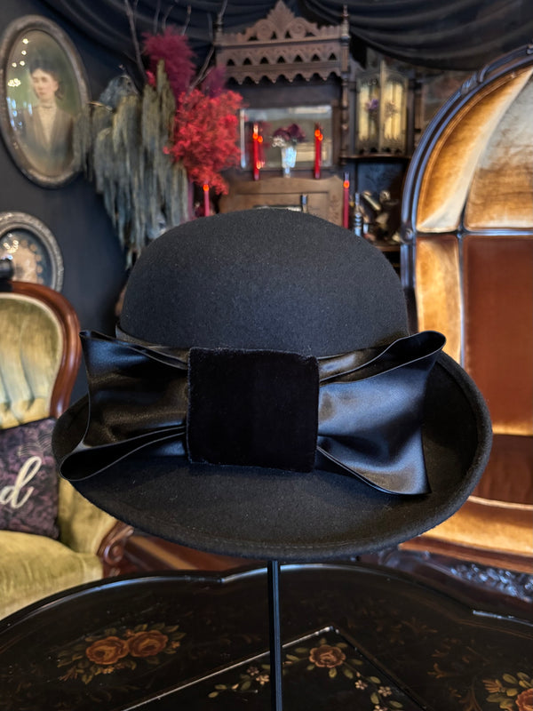 Vintage Inspired Black Wool Felt Bow Bowler Hat