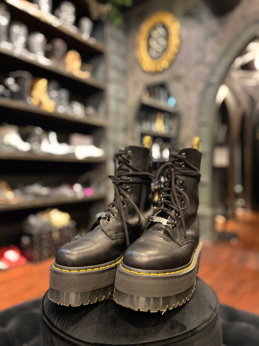 Dr. Marten’s X Dolls Kill Platform Combat Boots Women’s 8