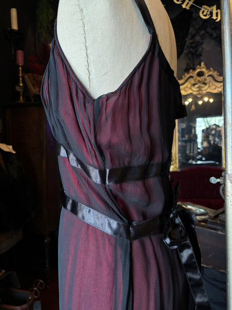 Vintage Deadstock Y2K Funhouse x Hot Topic Goth Prom Dress