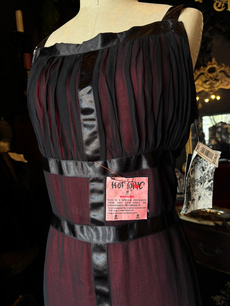 Vintage Deadstock Y2K Funhouse x Hot Topic Goth Prom Dress