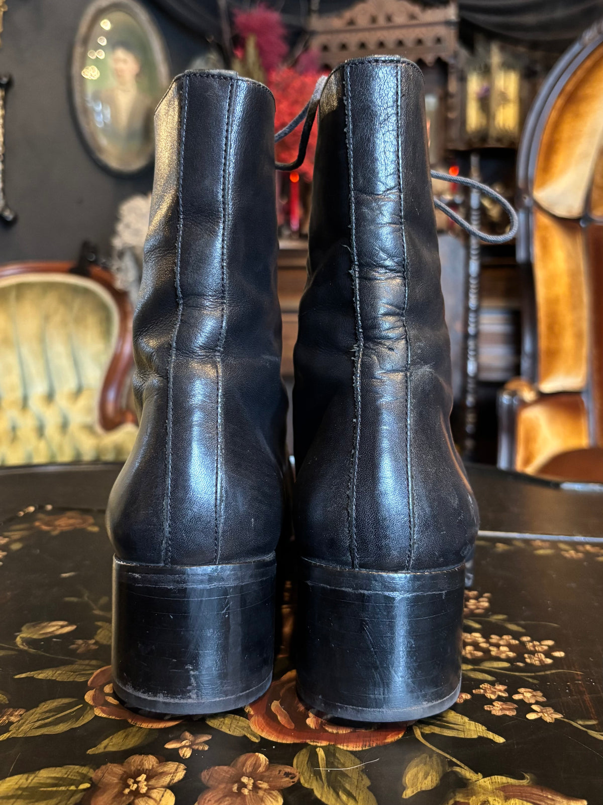Vintage 90’s Charles David Soft Black Leather Lace Up Chunky Heel Ankle Boots