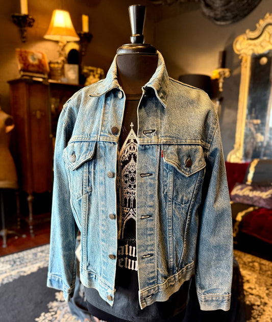 RARE Vintage Levi’s Denim Jacket w/ Custom Thin Lizzy Back Painting