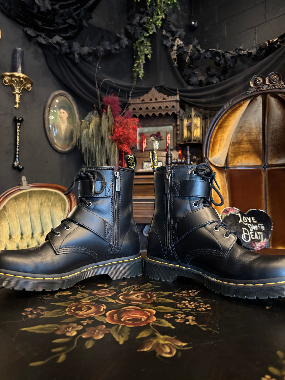 1460 Buckle Pull Up Leather Lace Up Boots