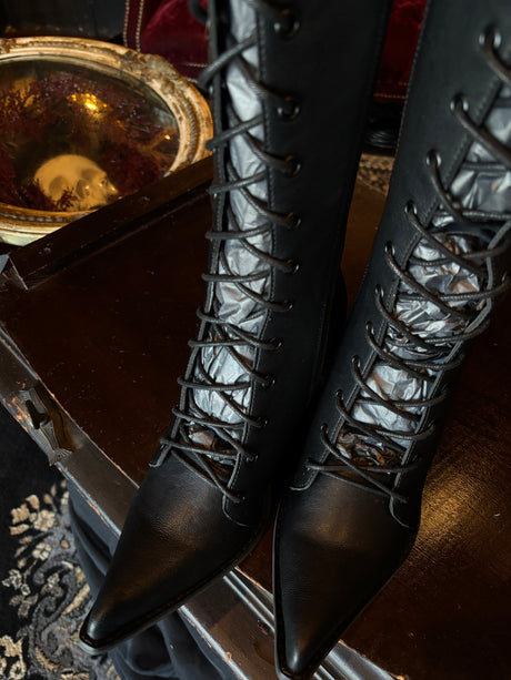 NWT Widow “Every Witch Way” Thigh High Pointed Toe Boots