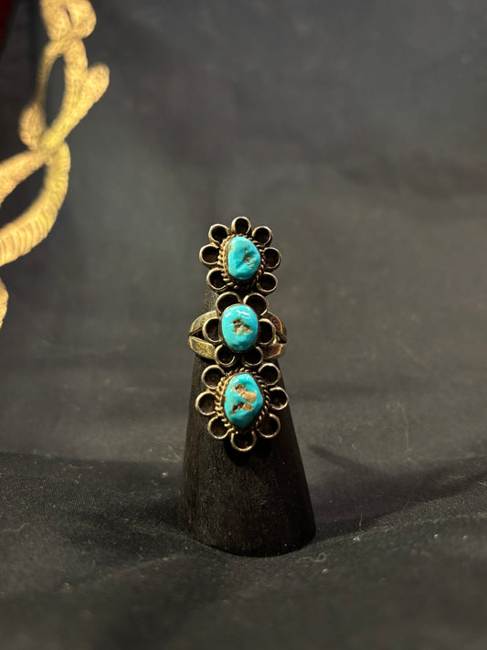 Triple Flower Turquoise Ring