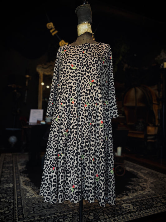 Betsey Johnson x Torrid Long sleeve shift dress