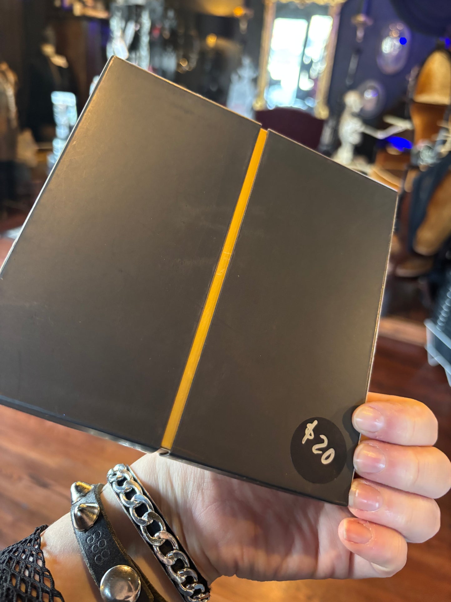 Notoriously Morbid Dapper Darklings eyeshadow pallet