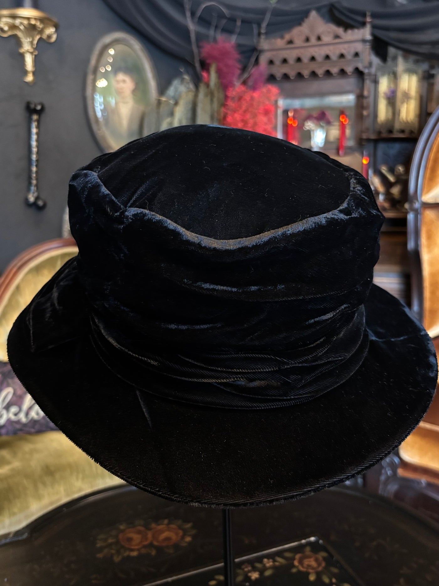 Vintage Ruched Black Velvet Bucket Top Hat