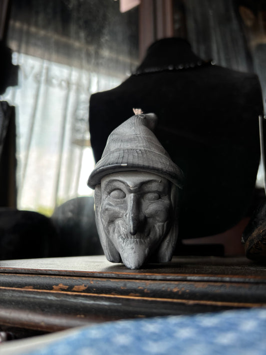 Graveyard Wanders “The Witch” Candle