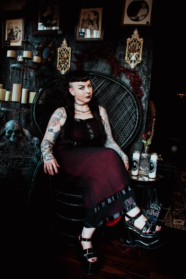 Vintage Deadstock Y2K Funhouse x Hot Topic Goth Prom Dress