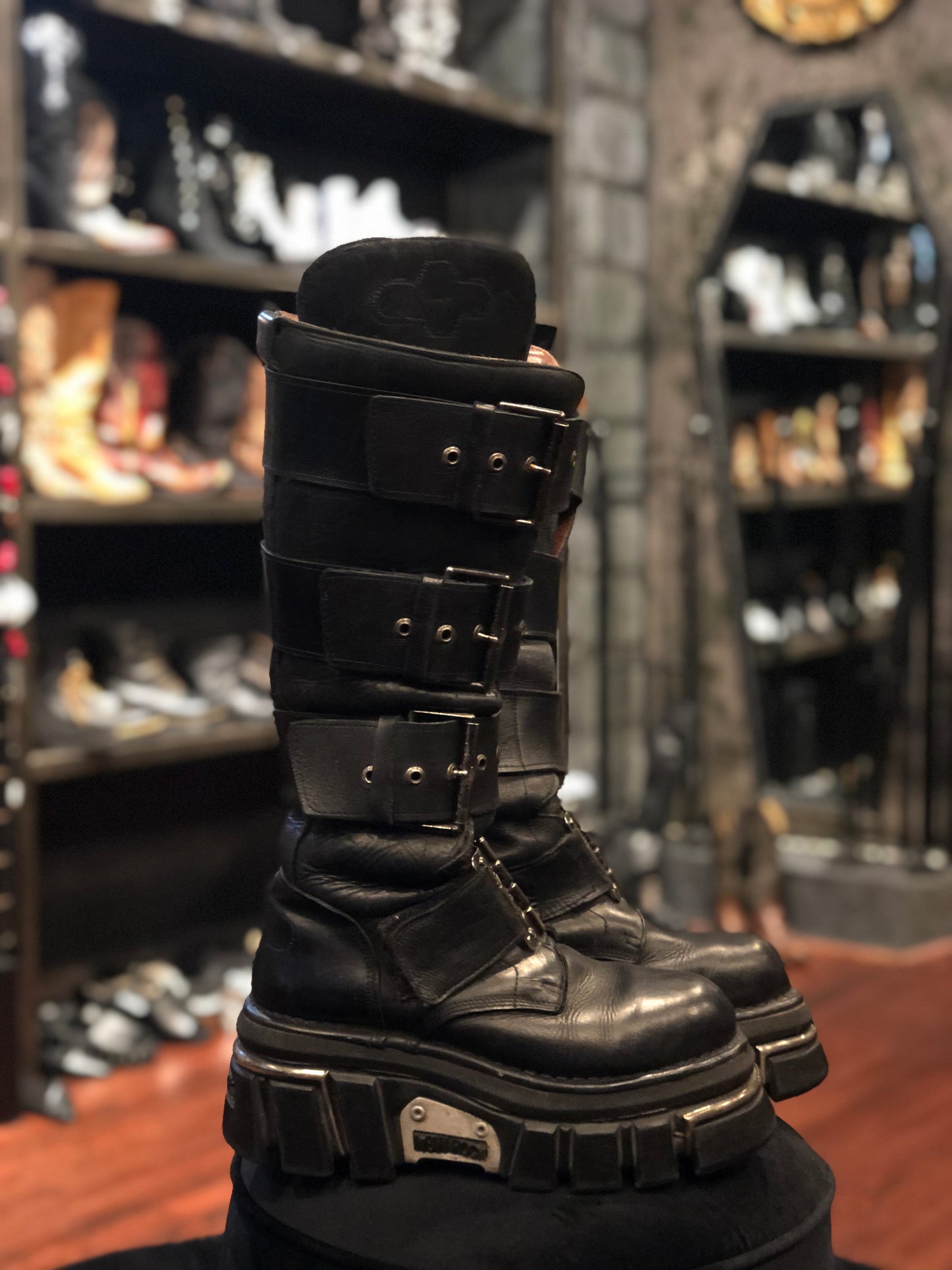 Rare Vintage New Rock Leather Buckled High Boots Size Women’s 8.5