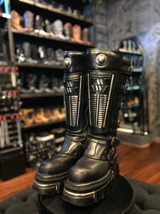 Vintage New Rock Tall Black Heavy Metal Shield Platform Boots