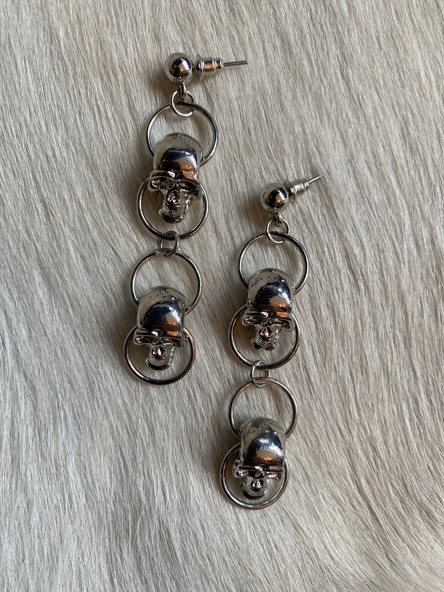 Skull O-Ring Dangle Earrings