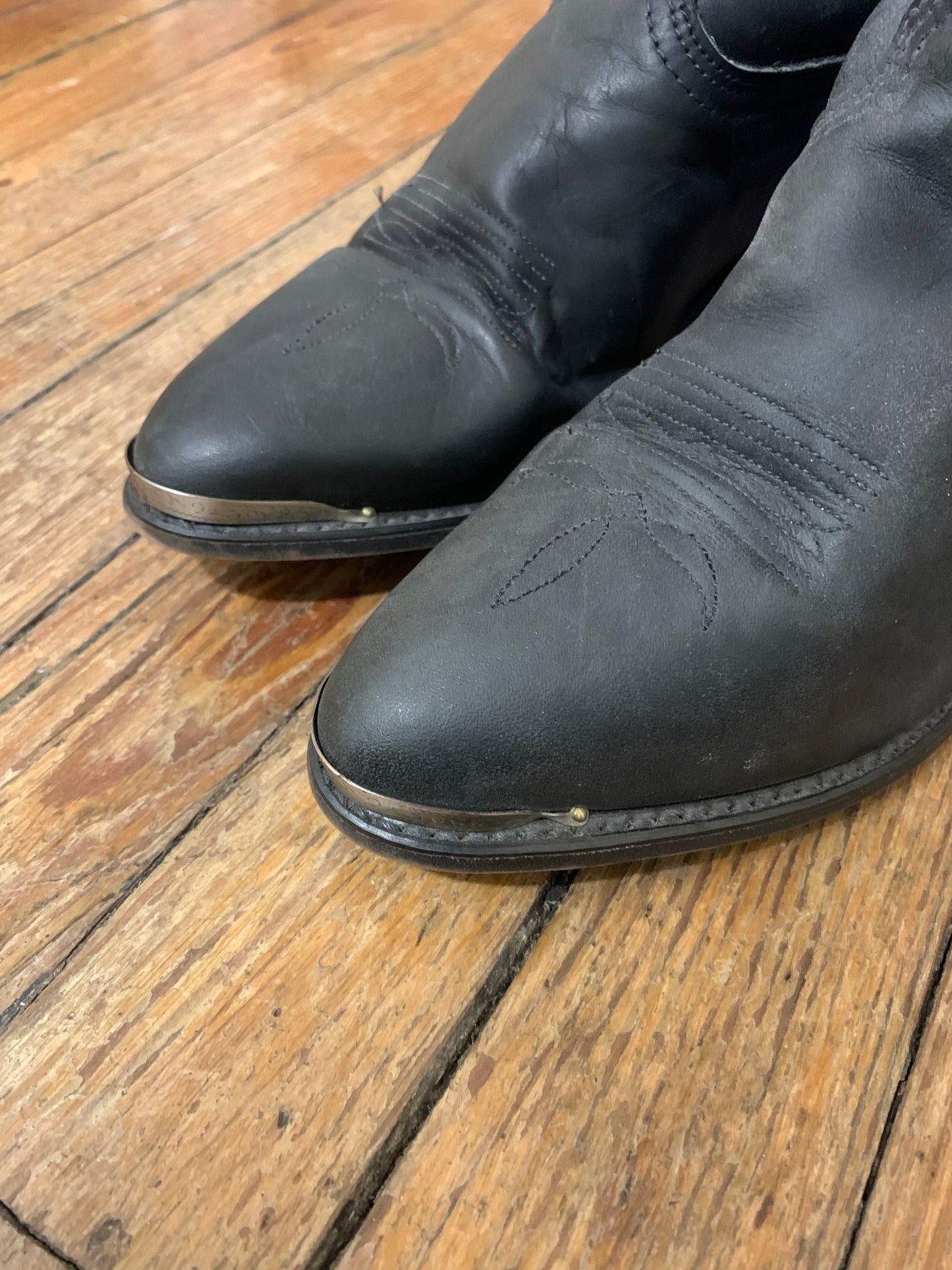 Vintage Laredo Black Silver Tipped Cowboy Boots