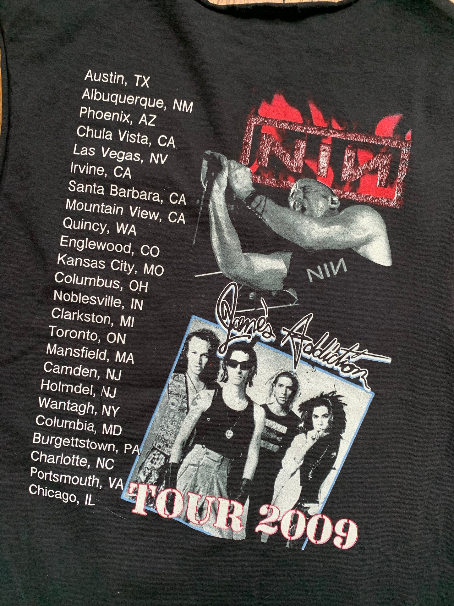 Nine Inch Nails Jane’s Addition 2009 Tour Sleeveless T-Shirt