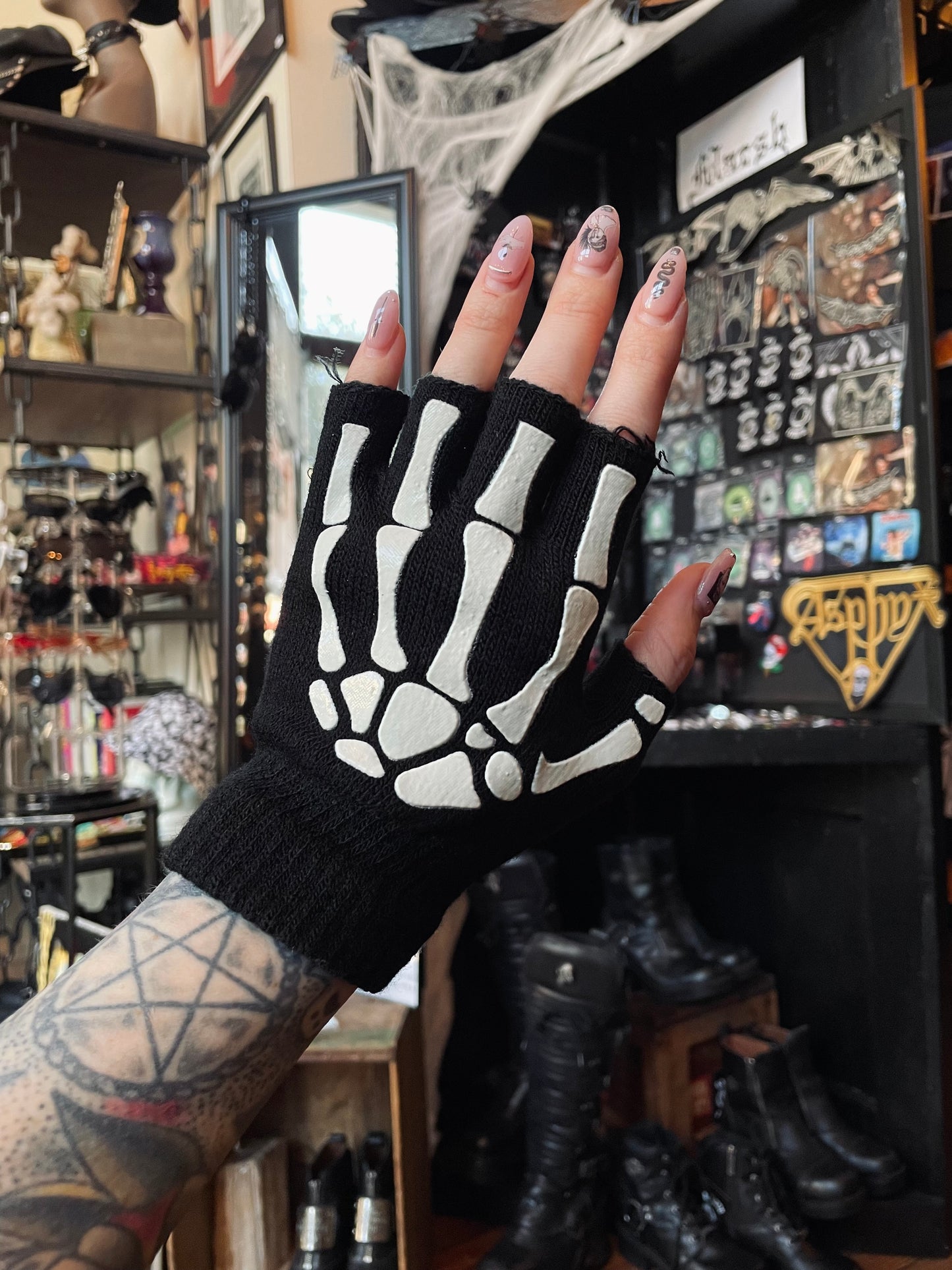 Black Knitted Glow-In-The-Dark Skeleton Fingerless Gloves