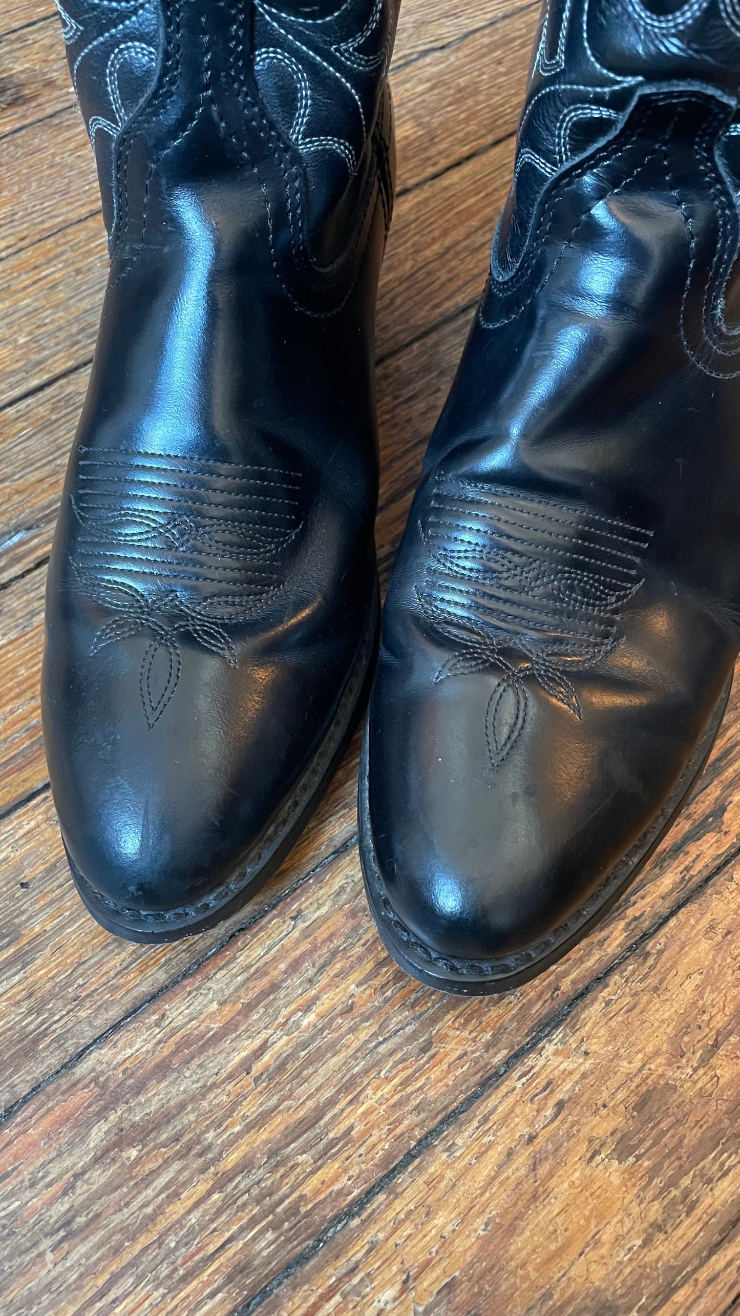 Laredo Soft Black Leather Classic Cowboy Boots