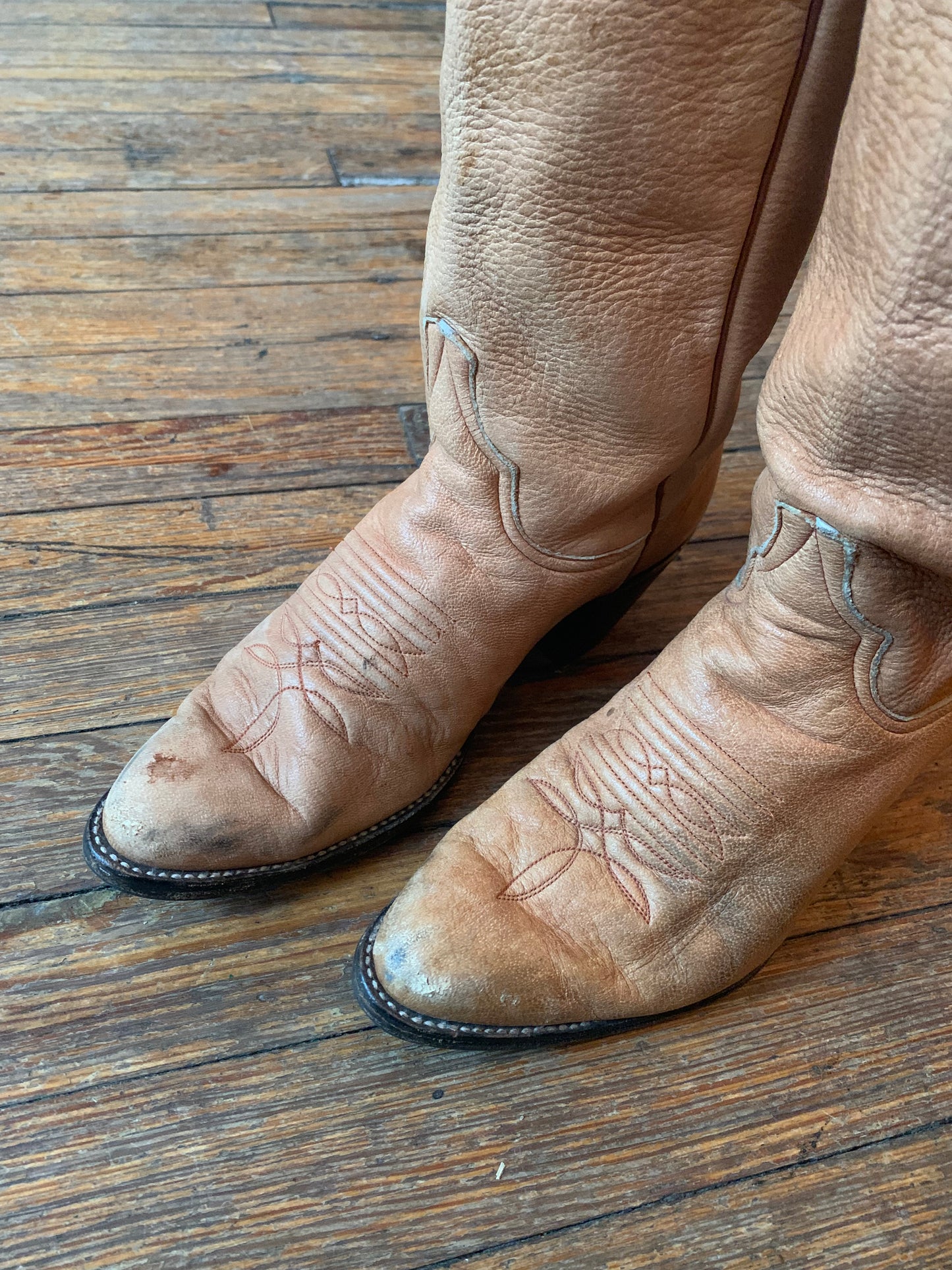 Tan Leather Doe Skin Cowboy Boots