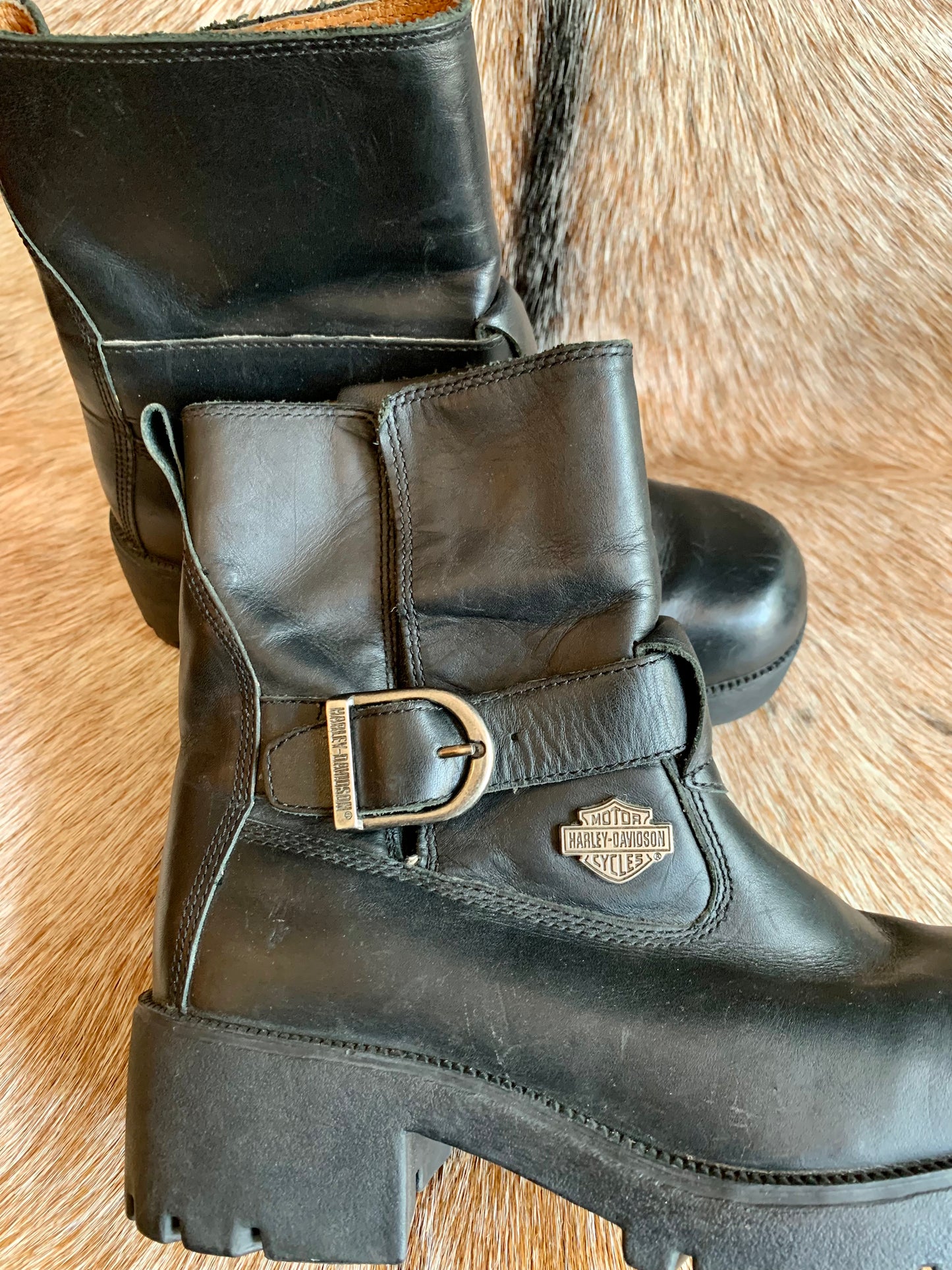 Classic Harley-Davidson Leather Buckle Ankle Moto Boots