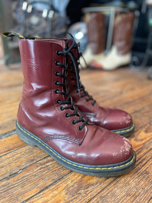Doc Martens Smooth Cherry Red 1460 10 Eyelet Lace Up Boots